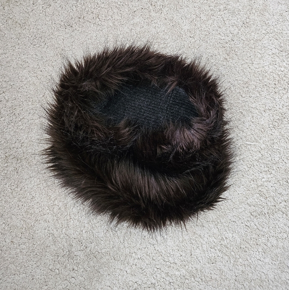 Club Monaco infinity fur scarf - Picture 3 of 7